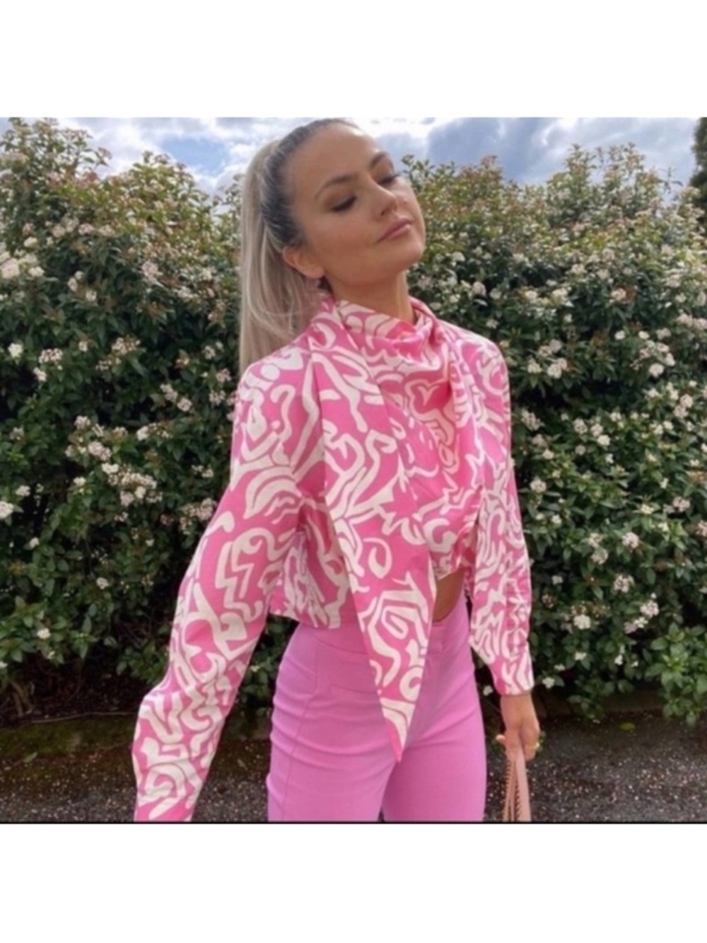 ZARA Pink Abstract Print Tie-Neck Blouse SIZE M NWT